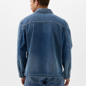 Chaqueta de mezclilla para hombre, estilo clásico, con botones, bolsillos en el pecho, corte holgado, estilo boyfriend. - Product Image 2