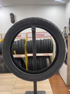 Pneu en caoutchouc naturel K239 neuf, pièce de rechange pour véhicules scooters, marque KUMA, durée de vie 20 000 km, garantie 12 mois, pneu noir haute performance - Product Image 3