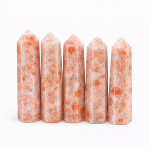 หินซันสโตนสีส้มธรรมชาติคุณภาพสูง รูปทรงโอเบลิสก์ ขัดเงา เป็นมิตรกับสิ่งแวดล้อม ขนาด 4 นิ้ว คริสตัลปลายแหลมสำหรับบำบัดรักษาแบบเรกิ - Product Image 3