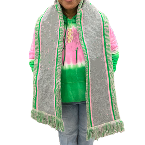 Ensemble bonnet et écharpe longue en acrylique gris avec pompons AKA |   Broderie personnalisée Alpha Kapa Alpha rose et verte |   Vêtements de sororité rayés chauds - Product Image 1