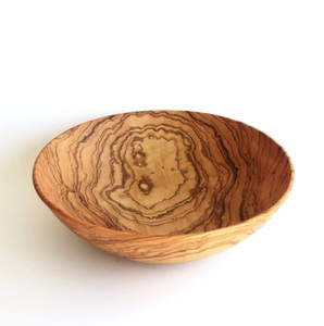 Bol à salade en bois d'olivier fait main, écologique, avec une belle veine de bois, design rustique moderne, durable, 8,5 pouces, bol en olivier TerraCurve - Product Image 3