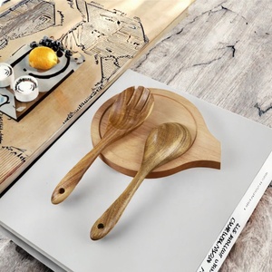 Cuillère à salade jetable en bois de teck de style classique pour les fêtes, avec finition miroir plaquée or, directement de l'usine, ustensiles de cuisine - Product Image 4