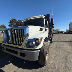 รถบรรทุกหัวลากดีเซลแรงบิดสูง 6x4 สำหรับงานหนัก เหมาะสำหรับการขนส่งสินค้าบนถนนลาดชัน - Product Image 1