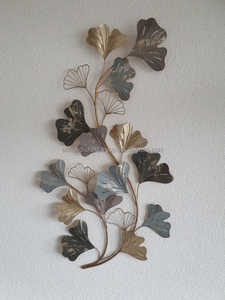 Sculpture murale moderne en métal doré en forme de feuille de Ginkgo Biloba, artisanale, décoration murale botanique pour la maison, le salon, la chambre à coucher - Product Image 3