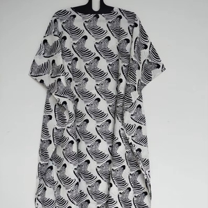 Vestido Kaftán de Algodón Hecho a Mano en India, Estampado de Cebra, Traje de Playa, Corte Holgado, Estilo Boho, Ropa de Verano para Mujer - Product Image 1