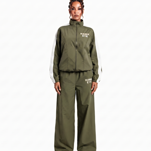Ensemble de survêtement en nylon bicolore pour femmes, design personnalisé, veste et pantalon légers, vêtements de sport décontractés, fabricant de vêtements streetwear - Product Image 3