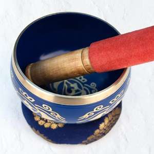 Nouveau bol chantant de conception tibétaine haut de gamme en laiton doré, finition polie, design décoratif - Product Image 1