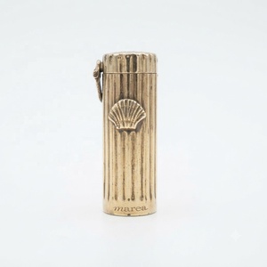 Étui à briquet vintage en laiton, protège le corps du briquet des chutes et des rayures, design compact pour un transport facile. - Product Image 3