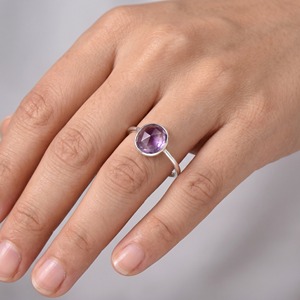 Bague en améthyste naturelle faite à la main en argent sterling 925, bague délicate à facettes avec pierre précieuse, bijoux minimalistes élégants pour femmes, cadeau pour elle - Product Image 4