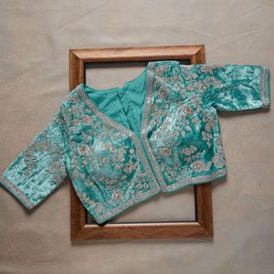 Elegante Sari Multicolor con Hermosa Lentejuelas y Bordado Zari, Moda Tradicional India - Product Image 1