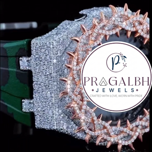 นาฬิกาเพชร Pragalbh Jewels รุ่น Iced Out Thorn Bezel หรูหรา สายสแตนเลสสตีลและยาง สำหรับผู้ชาย ผู้หญิง งานปาร์ตี้ นาฬิกาโมอิสซาไนต์ - Product Image 3