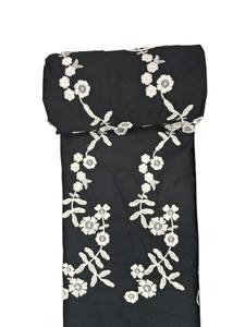 Tela de algodón negro con apliques 3D bordados, diseño floral blanco con rayas y flores en relieve, material para vestidos, más vendida. - Product Image 4