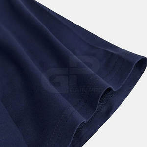 T-shirt pour la fête des pères avec citation amusante, coupe ajustable, tissu en coton doux et tenue décontractée pour tous les jours - Product Image 4