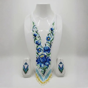 Conjunto de Joyería Étnica Elegante Hecho a Mano con Cuentas en Cascada Azul de Proveedor Indio, Disponible para la Venta, Ideal para Bodas y Fiestas - Product Image 5