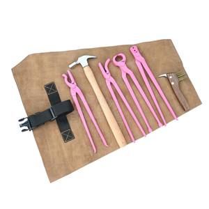 Kit d'outils professionnels de fermeur en mallette, marteau à clous, extracteur de clous courbés type crocodile pour retirer les clous de sabots en toute sécurité - Product Image 1