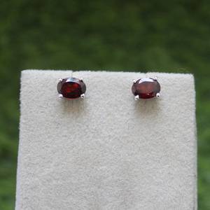 Boucles d'oreilles ovales délicates en grenat, argent sterling 925, faites à la main, bijoux élégants, pierre de naissance, cadeau pour femme - Product Image 5
