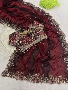 Ropa de fiesta: Saree de satén acolchado con bordado de lentejuelas de 3 mm, borde rico, todo bordado, blusa de diseñador Aarco con diseño Buttis y efecto arrugado. - Product Image 5