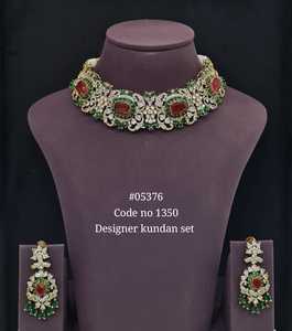 Ensemble collier et boucles d'oreilles en laiton Kundan 1350 plaqué Mehandi, bijoux de mariage et de fiançailles classiques pour les fêtes - Product Image 2