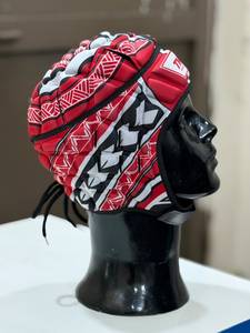Protection de tête de rugby, couleur unie, tissu poly, design matelassé, 7 aérations, impression par sublimation personnalisée, casque de sport unisexe - Product Image 5