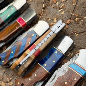 Cuchillo de bolsillo plegable de acero damasco inoxidable forjado a mano con mango de madera, cuchillo EDC para caza y camping, OEM, bloqueo trasero, 58HRC, EE. UU. - Product Image 3