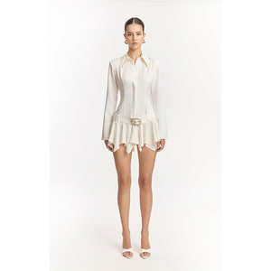 Poncho asymétrique à capuche drapé, mini-robe plissée à une épaule. - Product Image 4