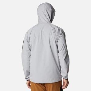 Proveedor mayorista de chaquetas softshell para hombre, ropa exterior ligera a prueba de viento, ajuste cómodo, protección para exteriores, chaquetas de invierno. - Product Image 2