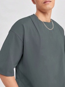 T-shirts Streetwear en Gros Personnalisables OEM Commandes en Vrac Tendances T-shirts Oversize Meilleur Prix Tissu de Haute Qualité Logo Personnalisé - Product Image 2