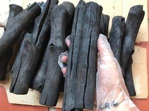 Charbon de bois de mangrove vietnamien pur, inodore, cendres blanches propres, chaleur durable - Product Image 4