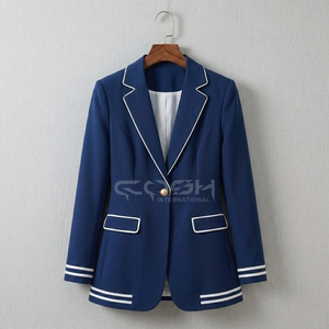 Blazer de poliéster azul estilo preppy con un solo botón y ribete blanco, con logotipo personalizado de Delta Sigma, de Cosh International Greek Apparel. - Product Image 3