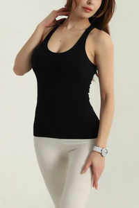 Nouveau style débardeur femme noir uni durable, à côtés froncés, séchage rapide, pour entraînement sportif et streetwear - Product Image 3