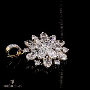 จี้เพชรทรงกลุ่มดอกไม้ รูปไข่และทรงกลม สร้อยคอเพชรทองคำขาว 18K สำหรับขายส่ง - Product Image 2