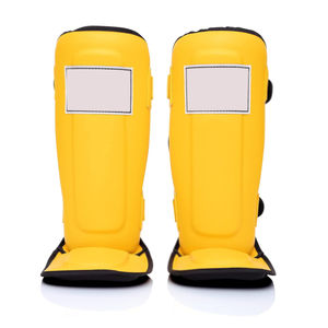 Espinilleras de Cuero Genuino Premium, Ligeras y Duraderas, para Hombres, Mujeres, Niños y Adultos, Material Impermeable de PU y EVA para Entrenamiento de MMA - Product Image 1