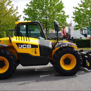 รถยกเทเลแฮนด์เลอร์ JCB รุ่น 526-56 คุณภาพดีที่สุด ใหม่เอี่ยม ความสูงยก 5.6 เมตร รับน้ำหนัก 2600 กิโลกรัม ความสูงของงา 75 มิลลิเมตร ล้อ PU/ยาง ใช้ได้ทั้งภายในและภายนอกอาคาร - Product Image 1