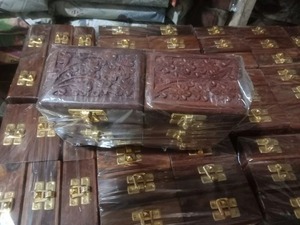 Caja de Madera Grabada Personalizada, Artesanía en Madera Hecha a Mano, Caja de Almacenamiento para Regalos - Product Image 6