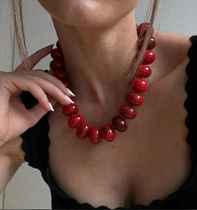 Collier coloré vintage en résine géométrique perlée, bijou de mode unisexe, accessoire léger et élégant pour fêtes et occasions décontractées - Product Image 6