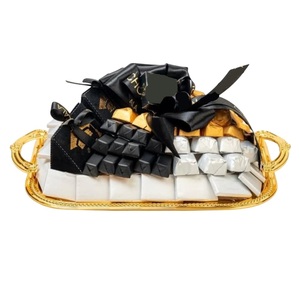 Elegante bandeja de chocolate de diseño elegante, bandeja de presentación de postres con estilo, bandeja de metal de la mejor calidad para servir chocolate en ocasiones especiales. - Product Image 6