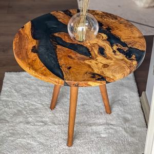 Handmade Eco-Friendly Resin Coffee <b>Table</b> with <b>Live</b> <b>Edge</b> Design Hand-painted Finish Customizable Color & Size - Product Image 4