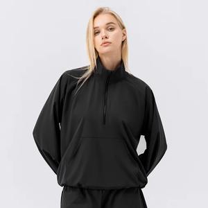 Nouvel Arrivage Ensemble de Yoga Sans Couture pour Femme, Soutien-gorge de Sport à Col Halter, Décolleté en V, Dos Croisé et Découpes, Short, Tenue de Sport pour la Gym et l'Entraînement - Product Image 3