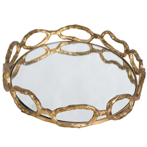 Plateau rond décoratif en métal artisanal plaqué argent avec motif vertical, design moderne, vente en gros - Product Image 4