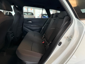 Toyota Corolla Touring Sports 18 Hybride Édition Business, Véhicule Utilitaire Hybride d'Occasion, Voiture Familiale Économe en Carburant - Product Image 3