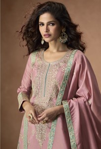 Traje Palazzo Midi Moderno Chinon Listo para Usar con Bordado de Lentejuelas para Fiestas, Bodas, Diwali y Bailes de Graduación - Product Image 2