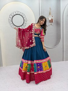 Conjunto Tradicional de Chaniya Choli para Navratri, con Trabajo de Espejos, Parches y Bordado de Elefantes, Lehenga Choli, Ropa Étnica India - Product Image 5