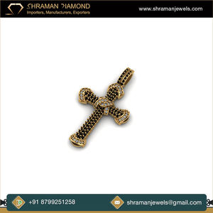 Pendentif Croix Sainte Glacée Plaqué Or 10K Diamant Noir Blanc Moissanite Taille Ronde Brillante Breloque Religieuse Chrétienne Unisexe - Product Image 2