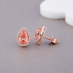 Boucles d'oreilles clous en or blanc/jaune/rose 18 carats avec halo de diamants roses de forme poire cultivés en laboratoire - Product Image 5