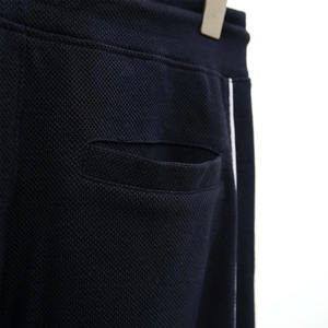 Pantalon de jogging molletonné bleu marine personnalisé OEM pour homme avec bande latérale blanche, coupe ajustée, idéal pour la gym et le streetwear - Product Image 4