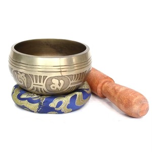 Cuenco de meditación de latón hecho a mano de calidad premium, cuenco grande para cantar al precio más bajo - Product Image 3