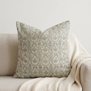 Housse de coussin décorative à motifs Buti gris, imprimée à la main, pour canapé, style scandinave et farmhouse - Product Image 4