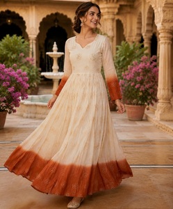 Robes longues traditionnelles pour femmes, coupe ample et froissée, motif ombré crème-orange, tenue ethnique décontractée Inde Pakistan - Product Image 1