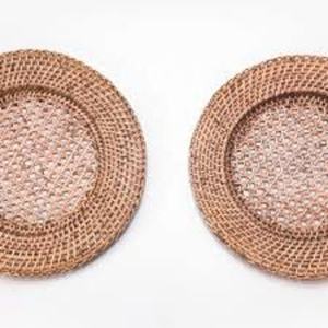 Plaque de chargeur en rotin en métal minimaliste vintage de 13 pouces, plaque de chargeur en rotin bon marché, plaque de chargeur bohème, plaque de chargeur de mariage - Product Image 1