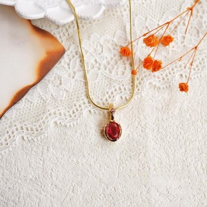 Pendentif rubis délicat pour femme, argent sterling 925 plaqué or 14 carats, pierre de naissance de juillet, empilable, bijou personnalisé, cadeau - Product Image 1